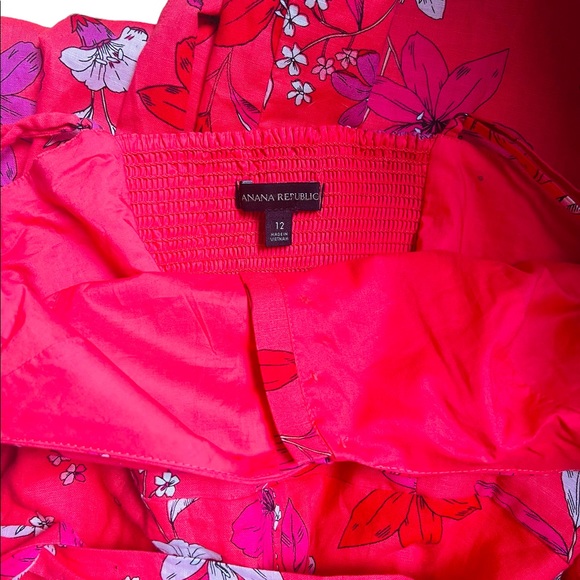 Red Jumpsuit. By Banana Republic. Tropical style. Waist tie Wide Leg Boho. - Picture 2 of 4